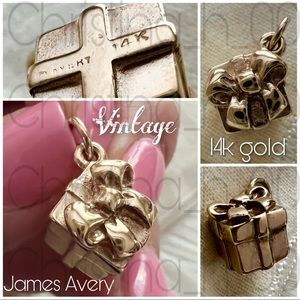 ULTRA RARE 14k gold James Avery present bow gift charm LOOP in tact! Not cut!